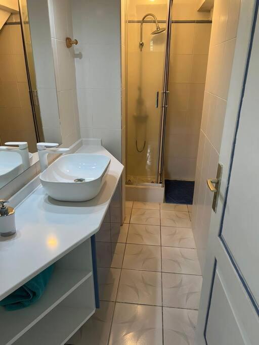 Oasisse Apartment Vieux-Fort Bagian luar foto